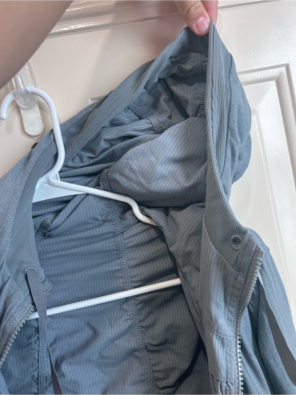 Lululemon Jacket - Picture 7 of 9